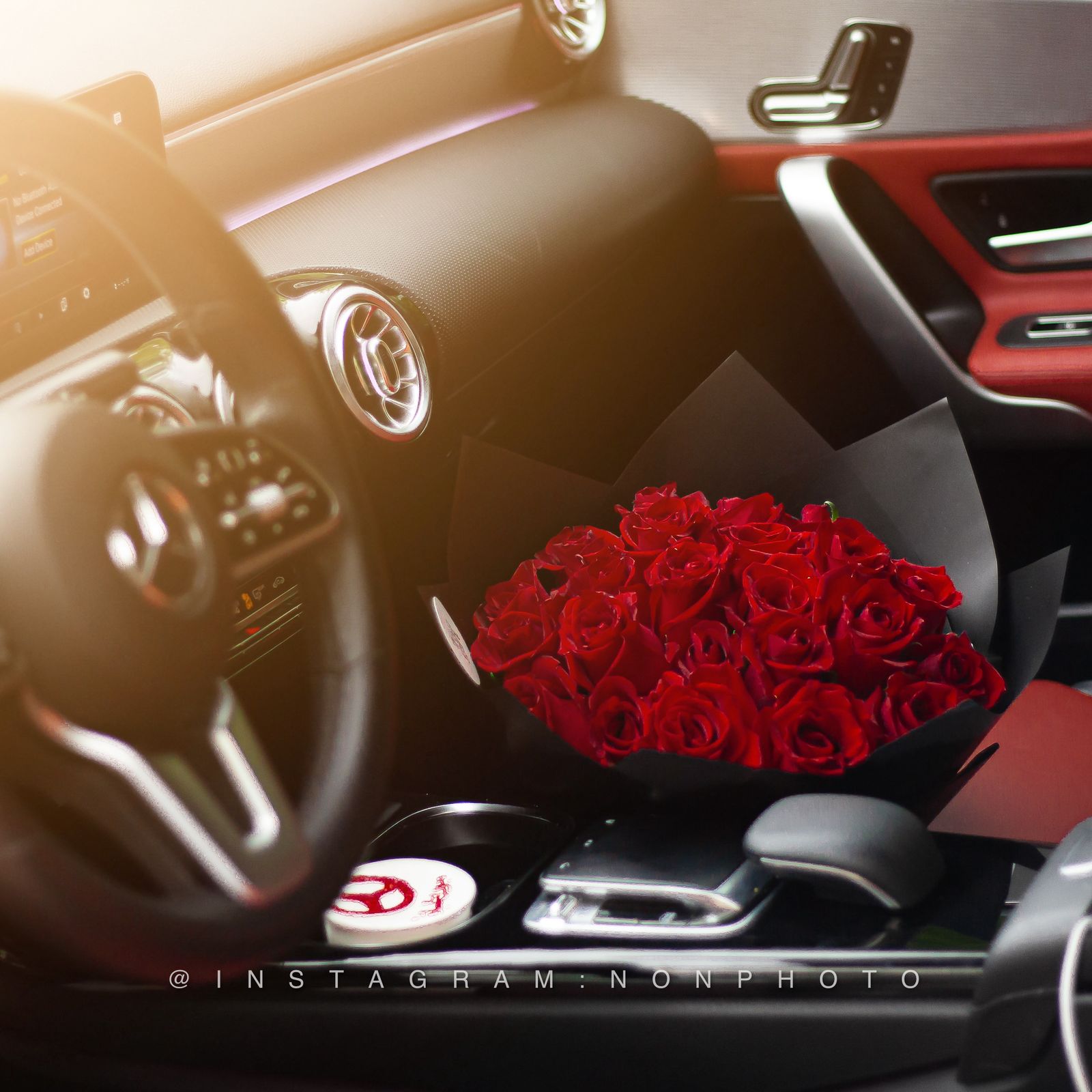 المنتج عليك التصوير علينا